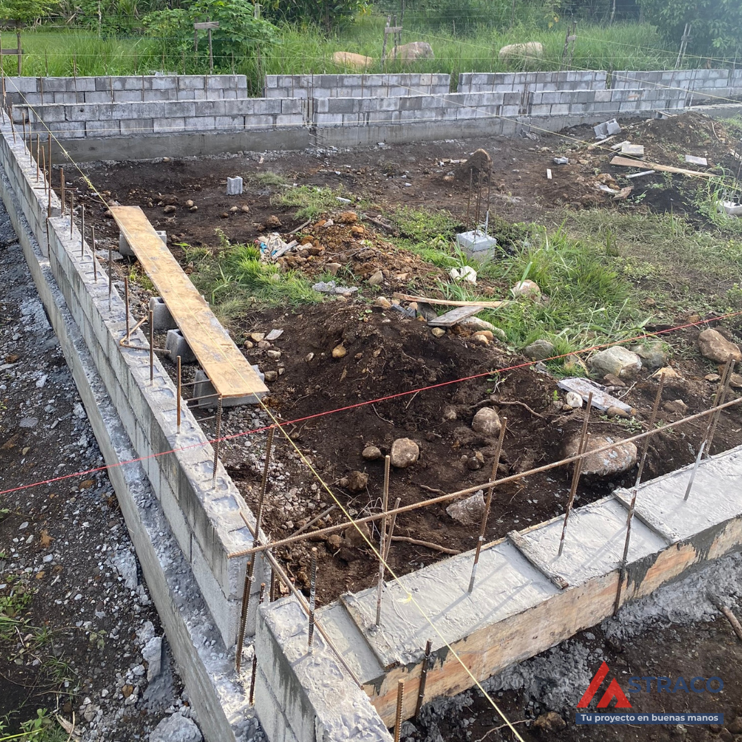 Completed strip foundation and masonry base for residential house construction in Alto Boquete, Chiriquí